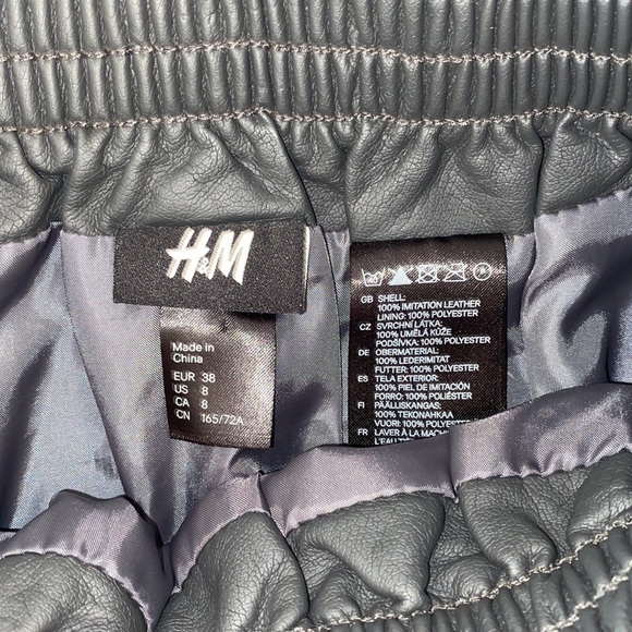 H&M Faux Leather Skirt - Picture 2 of 3